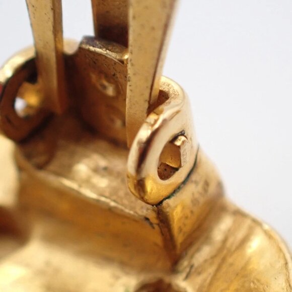 CHANEL CC Logo Heart Button Earrings 97 P Clip-On Gold-Plated Vintage 81RF573 - Picture 7 of 9